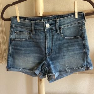 High-rise American Eagle shorts never worn